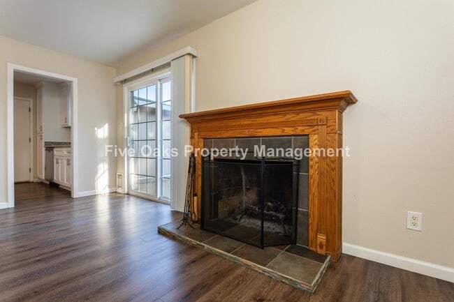 Photo - 155 Glenn Dr