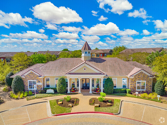 Building Photo - MAA Cedar Park Rental