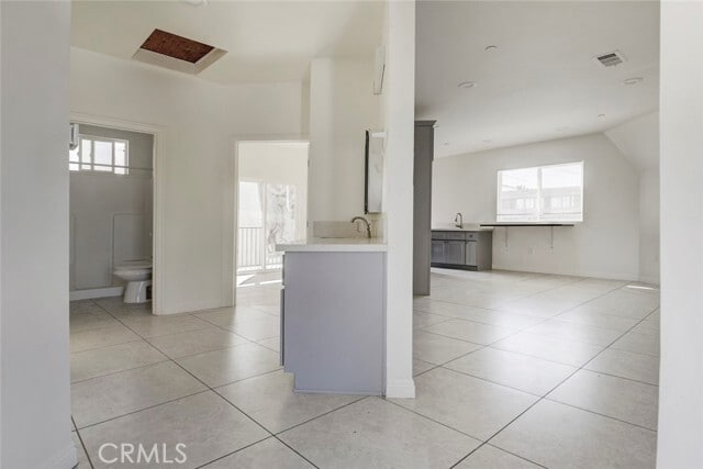 Photo - 14328 Gilmore St Unit 5