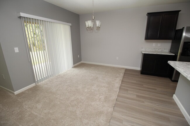 Photo - 1714 Emerson Dr SE