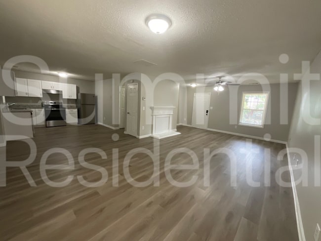 Photo - 7189 Ravenwood Ln