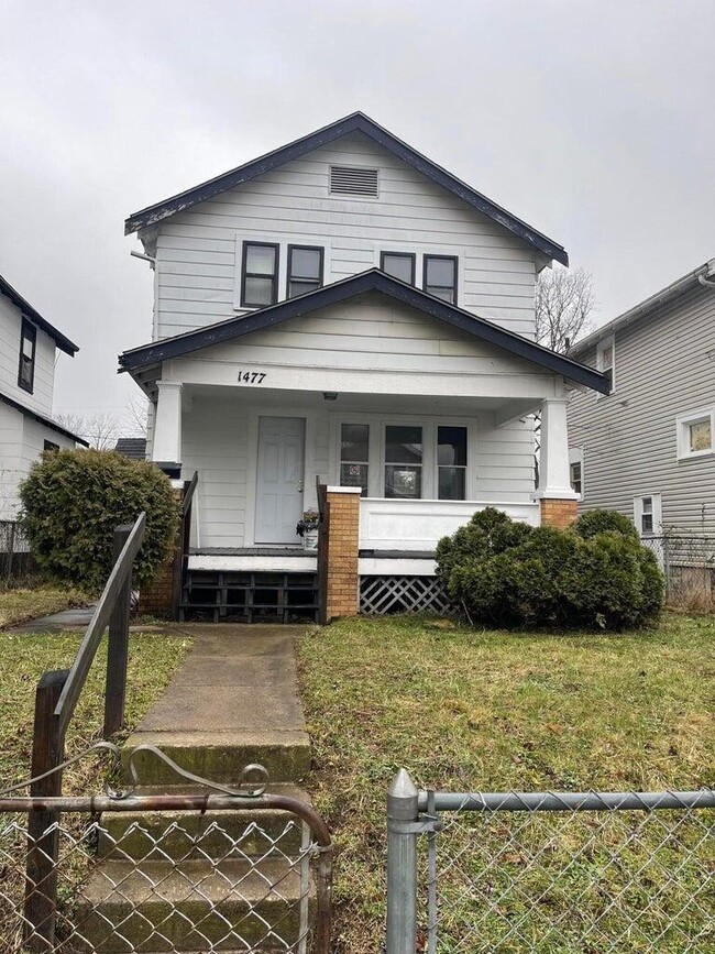 Building Photo - 1477 Briarwood Ave Rental