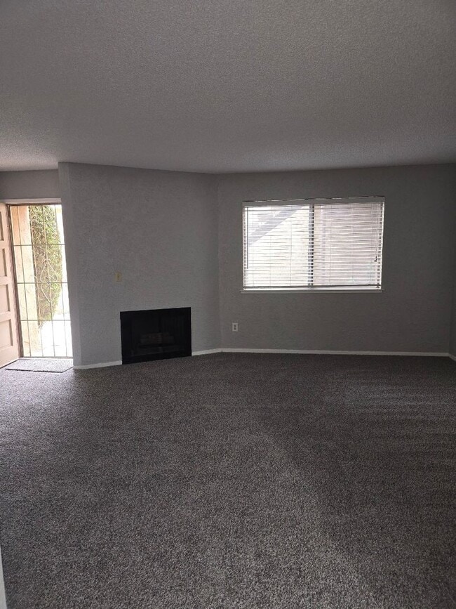 Photo - Spacious 2BD/2BTH with Private 2 Car Garage! (Ground Floor) Unidad 105 (Austin)