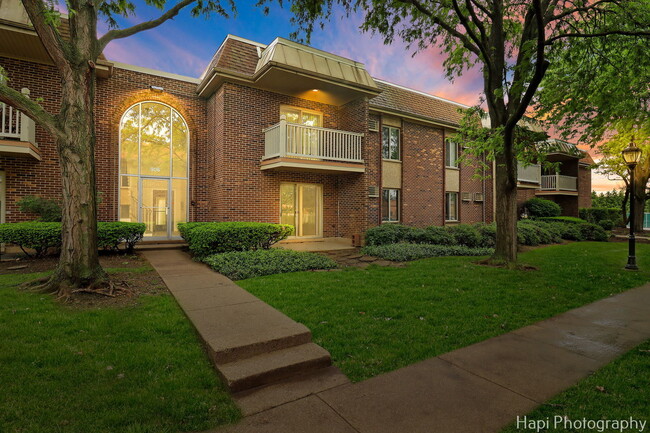 Photo - 906 W Alleghany Dr Condo Unit 2D