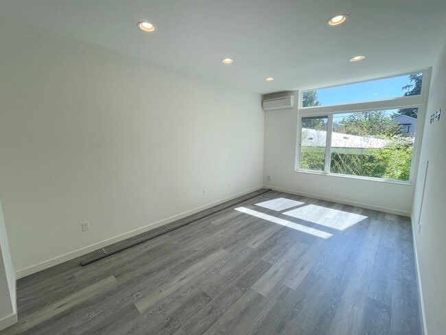 Photo - 4 Star Green Built 2-Bedroom, 2-Bath Townhome