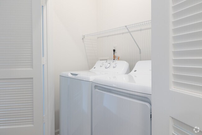 1BR, 1BA - 679SF - In-Unit-Laundry