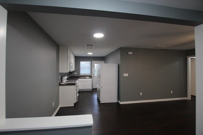 Photo - AVAILABLE: 4 Bedroom, 2 Bath in Tyler, Texas!