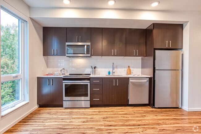 Studio - 475SF