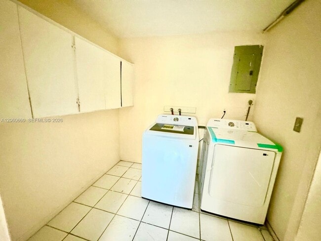 Photo - 5755 Winfield Blvd
