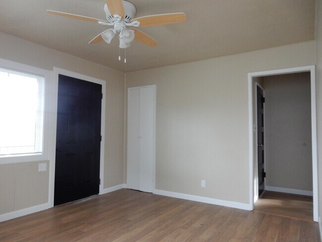 Photo - 1458 E Cleveland St