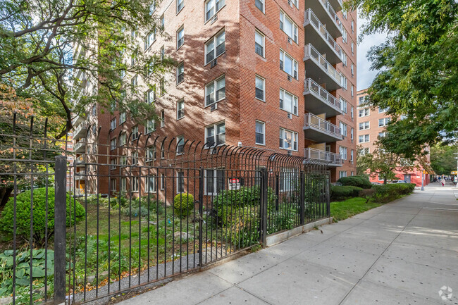 Photo - Jamaica Towers Owners Inc Apartments
