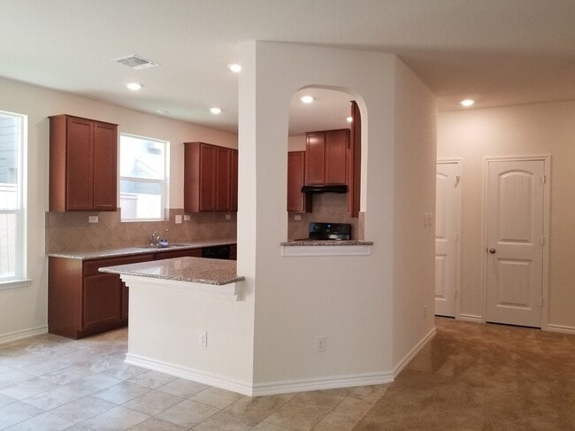 Photo - 5911 Eckhert Rd