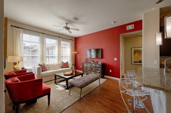Building Photo - 807 S Post Oak Ln Unit 2314 Rental