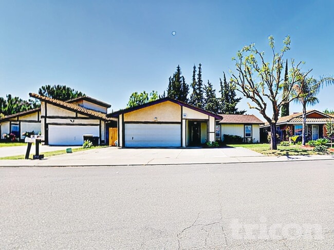 Building Photo - 2024 Bavil Dr