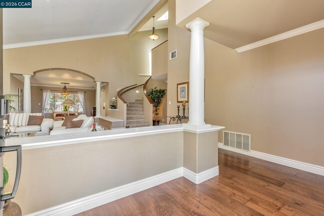 Photo - 668 Sun Tree Ct