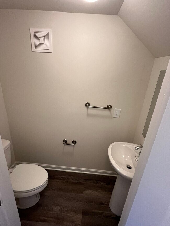 Goldfinch Meadows Apartments Townhomes for Rent Kearneysville, WV