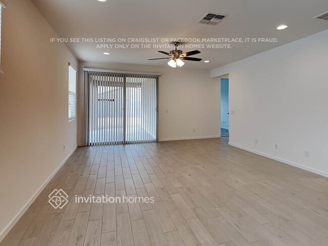 Photo - 17660 W Fetlock Trl