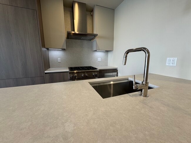 Photo - 300 Franklin St Unit 2