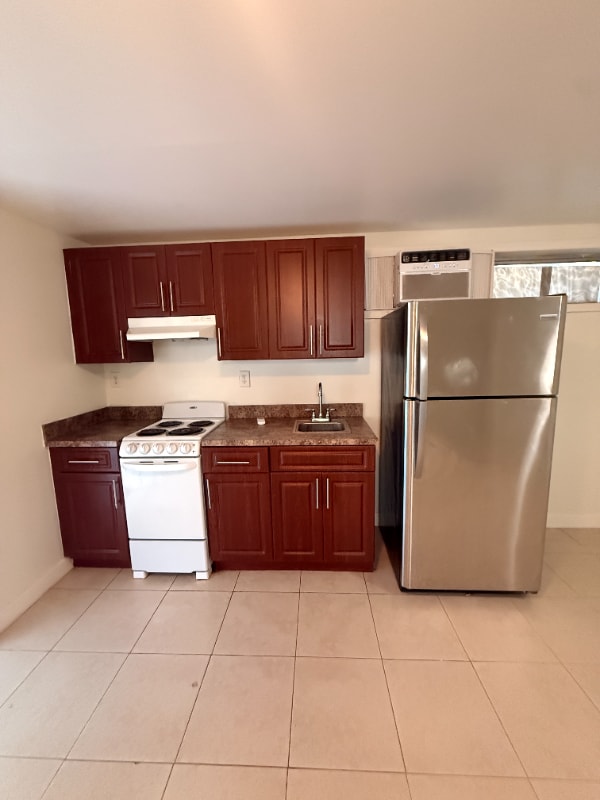 Photo - 5230 SW 116th Ave Unidad 5230 SW 116th Ave #3, Miami FL 33165