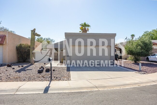 Building Photo - Cozy Home with No HOA and a Large NO Maintenance Backyard