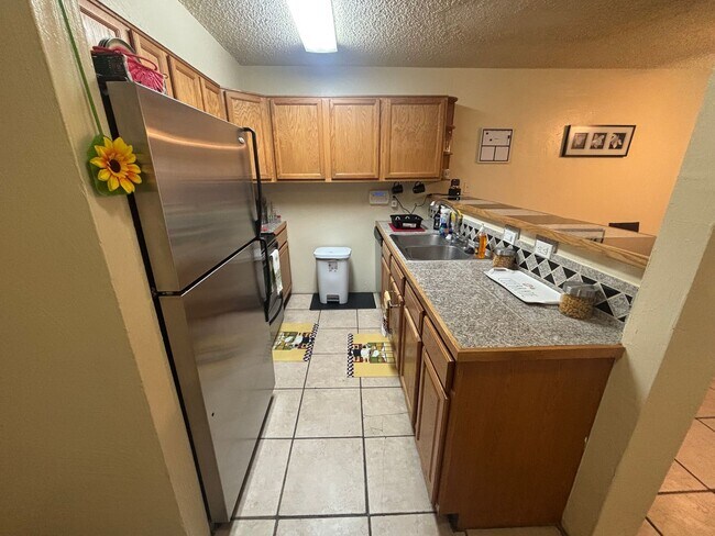 Photo - Furnished 2 Bedroom Condo with Community Pool Close to the UofA! (Speedway/Euclid) Unit 122