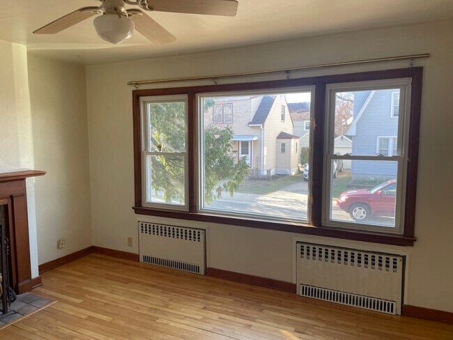 Ventana de la sala de estar - 2009 Carey Ct Unidad 2