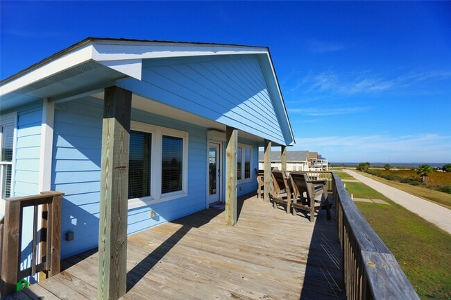 Photo - 131 Pieces of 8