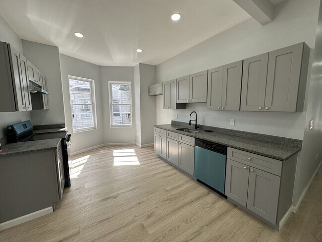 Photo - 1109 W State St Unit 1