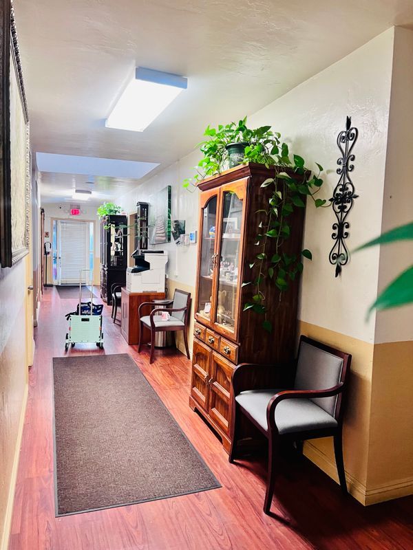 Photo - 595 N La Cadena Dr House