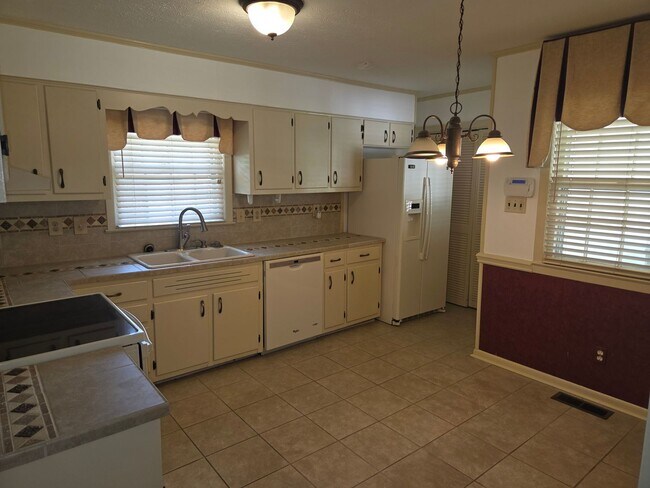 1503 Palmer Dr
