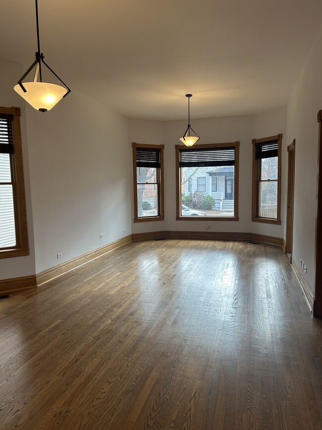 Photo - 1926 W Warner Ave