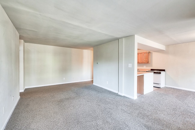 Woodington West Apartments