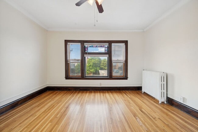 Photo - 1910 1st Ave S