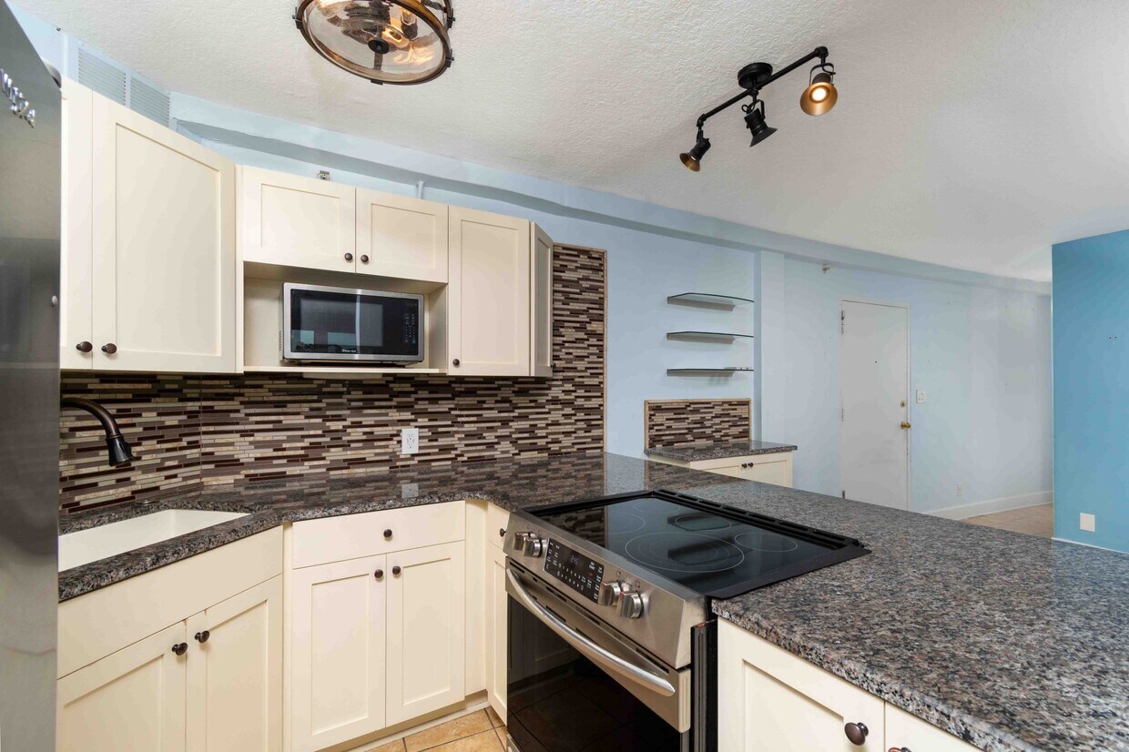 Photo - 3315 58th Ave S (St. Petersburg, FL)