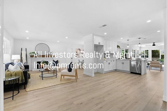 Photo - 4959 Park Dr