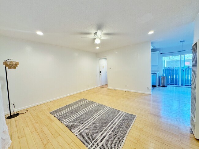 Photo - 132 Galleon St Unit 132