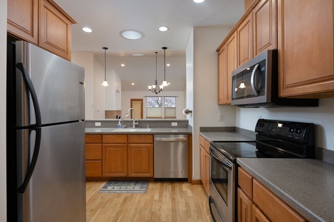 Photo - 3 Bedroom, 2 Bath Condo