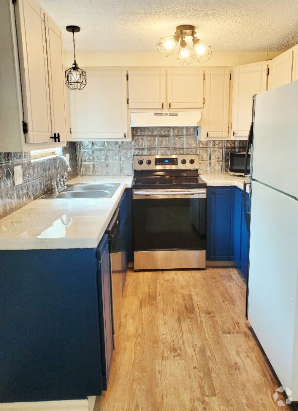 Building Photo - 8060 W 9th Ave Rental