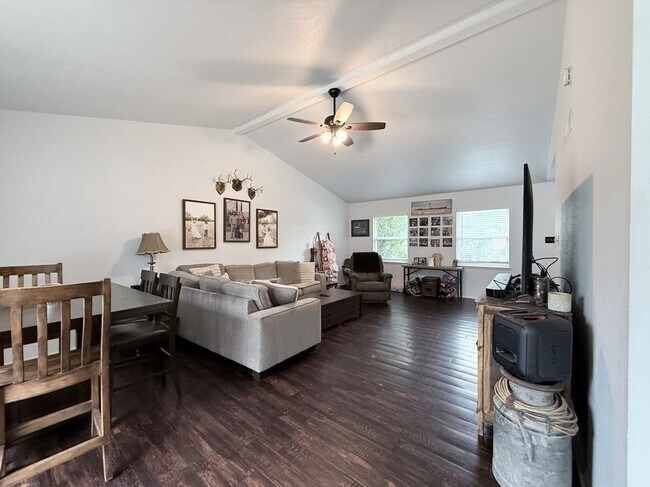 Photo - 5229 Goodman Dr