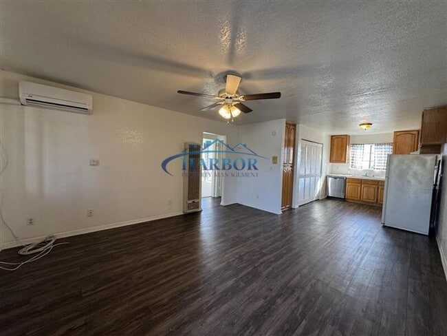 Photo - 820 W 1st St Unit B