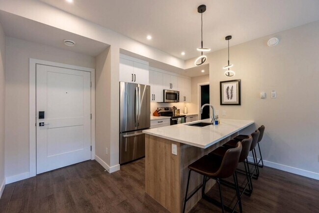 Photo - 901-907 7 St N Unit ID1308638P