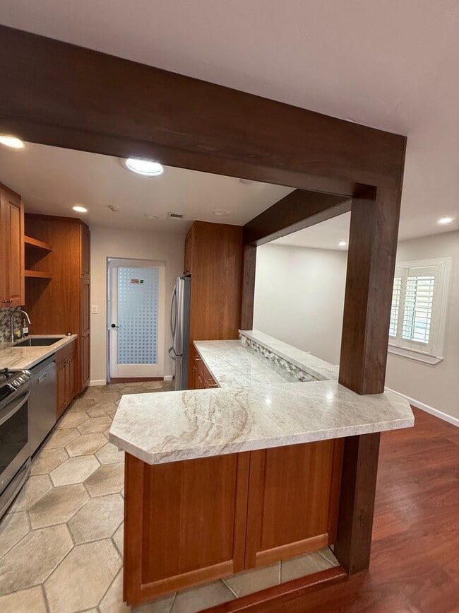 334 Roanoke Rd