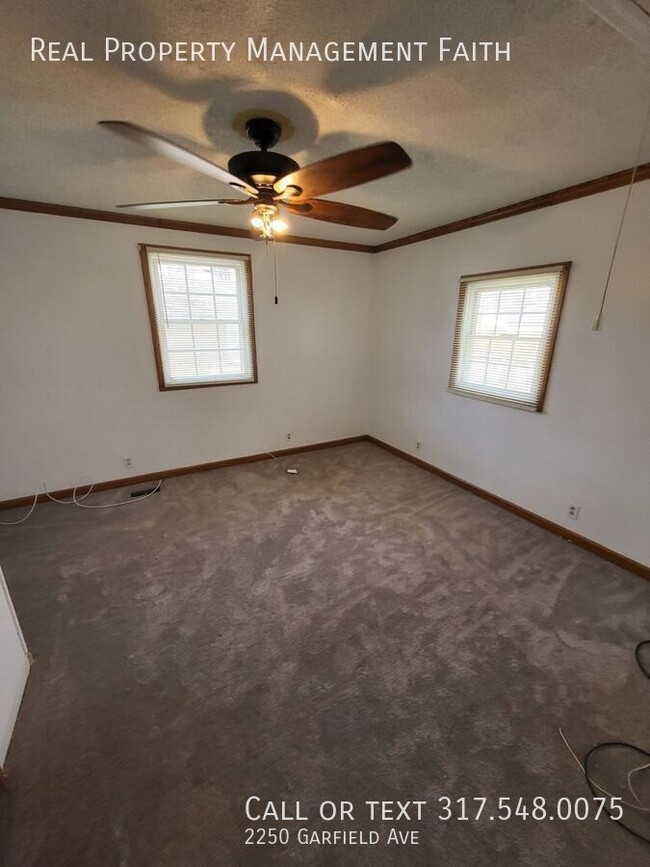 Photo - 2250 Garfield Ave