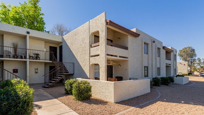 Photo - 10444 N 69th St Unidad Apt 206