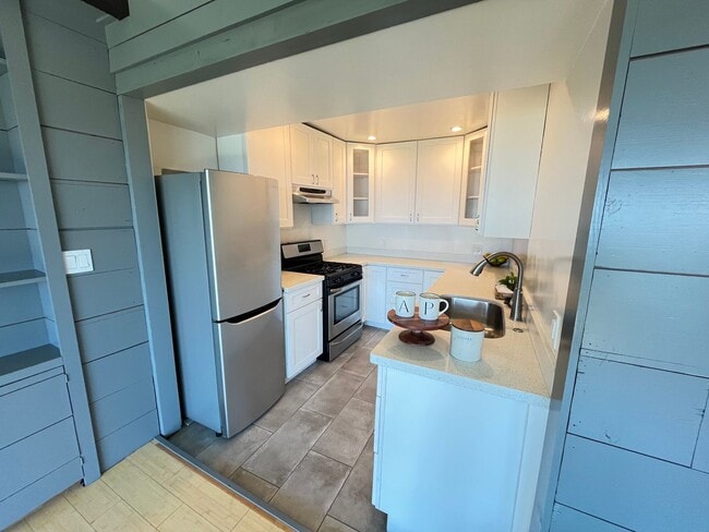 Photo - 330-332 Panoramic Way Unidad 330 1/2