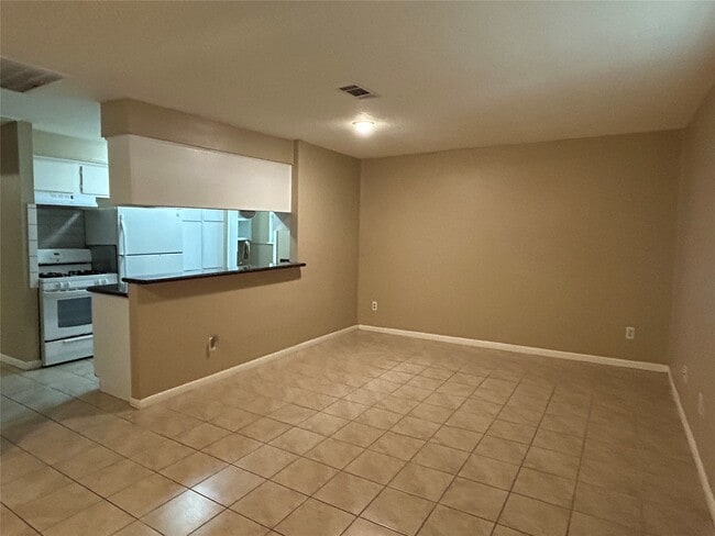 Photo - 937 Fresa Rd