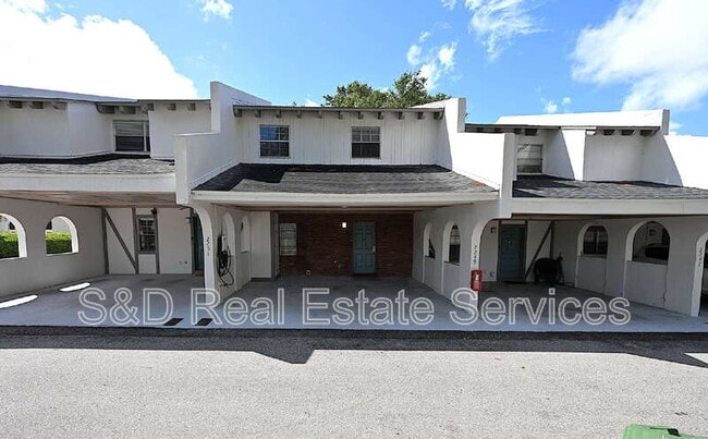 Building Photo - 2249 9th St SE