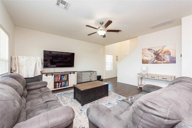 Photo - 153 Wind Flower Ln