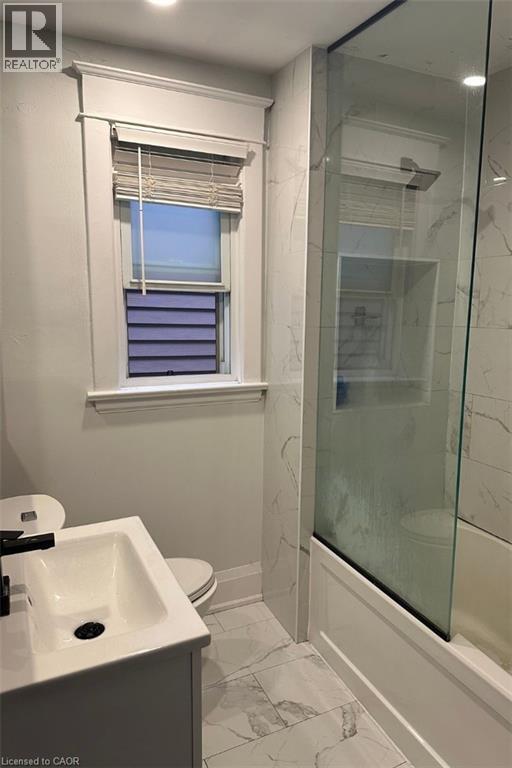 Photo - 1090 Cannon St E