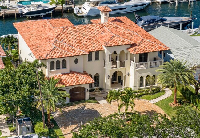 Building Photo - 2901 NE 22nd Ct